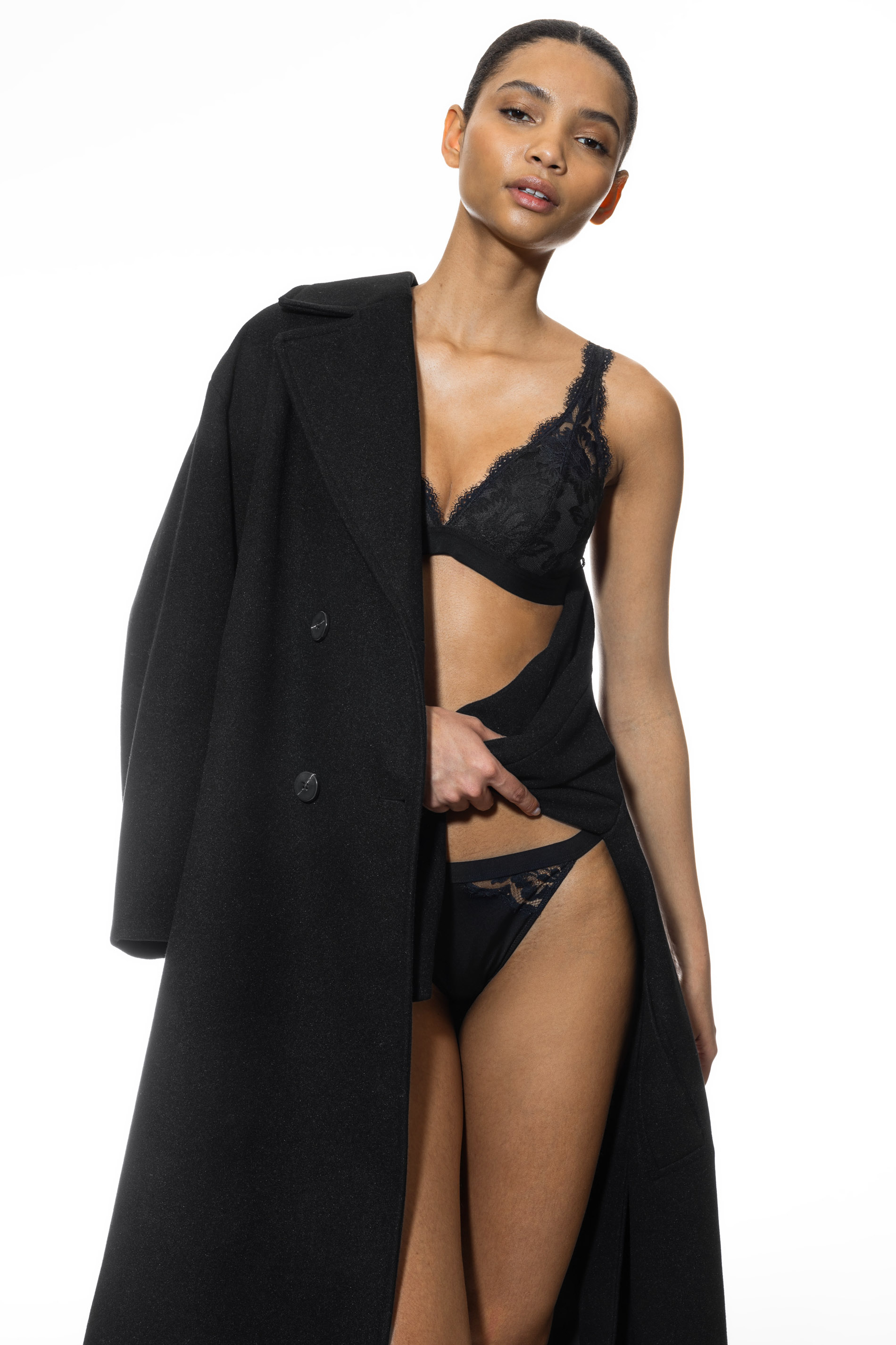 MEY (Poetry vogue) Бюстгальтер без косточек «Black»