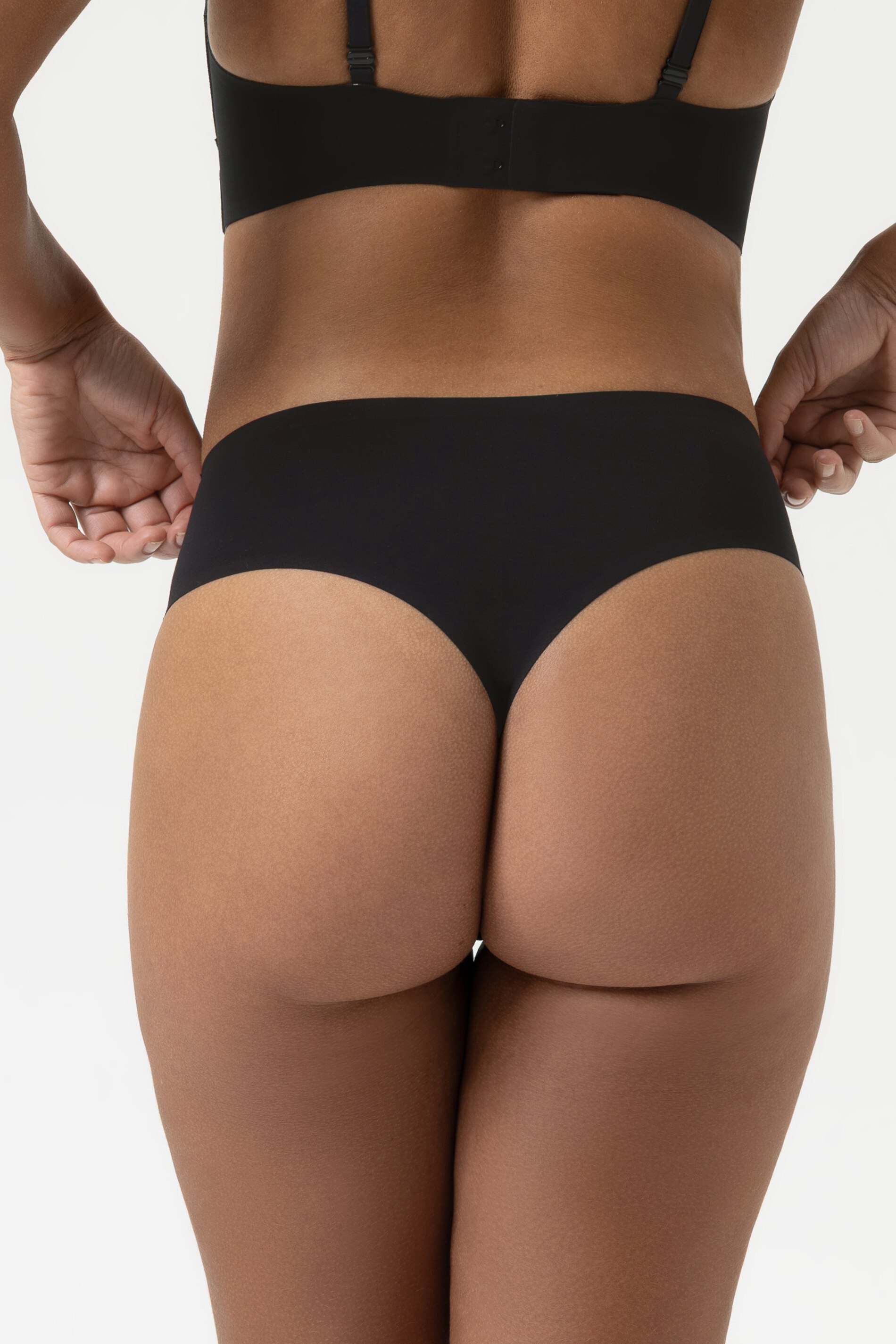 MEY (Simply better invisibles) Трусы thong с выс. талией «Black»