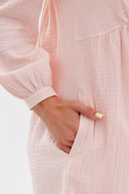 Платье с подрезом «Розовый налив»