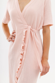 Платье с рюшей «Розовый налив»
