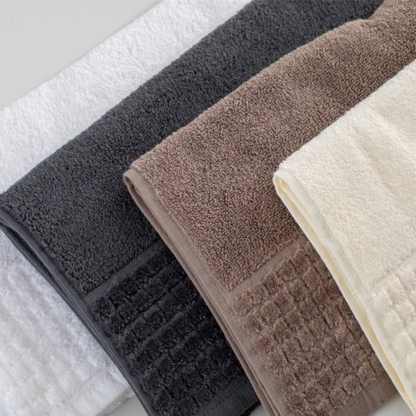 Полотенце «CARRARA» кремовый