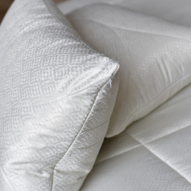 Подушка «CASHMERE SIESTA»